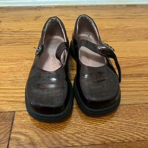 Brown Mary Jane Shoes with Buckle